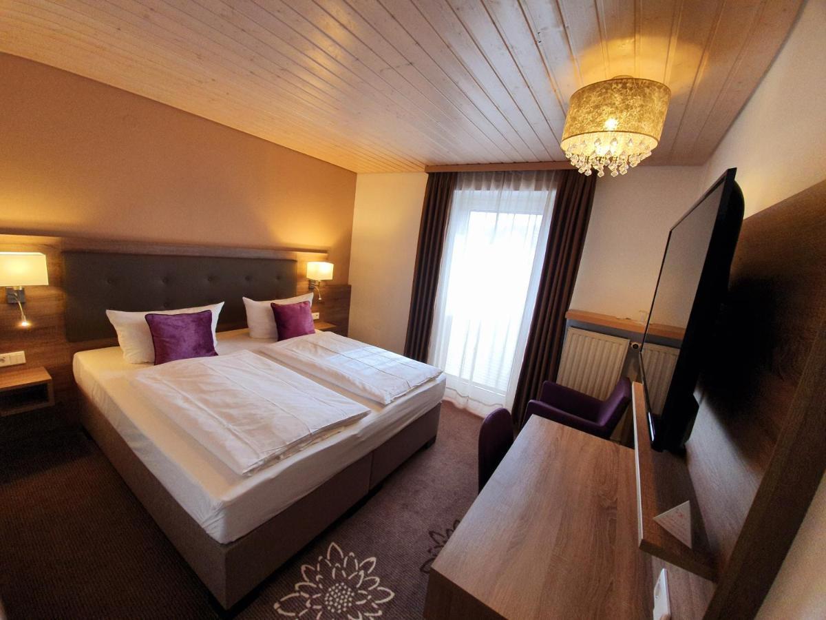 Hotel In Den Herrnwiesen ヴェルトハイム エクステリア 写真