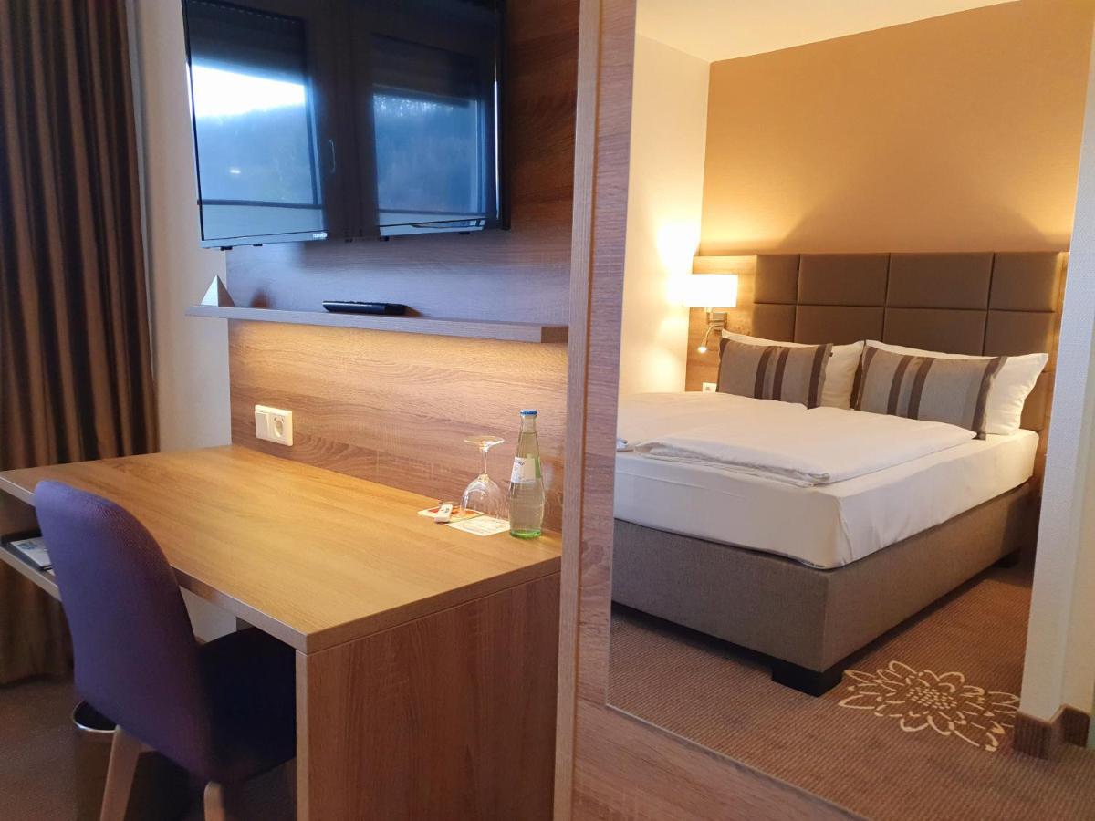 Hotel In Den Herrnwiesen ヴェルトハイム エクステリア 写真