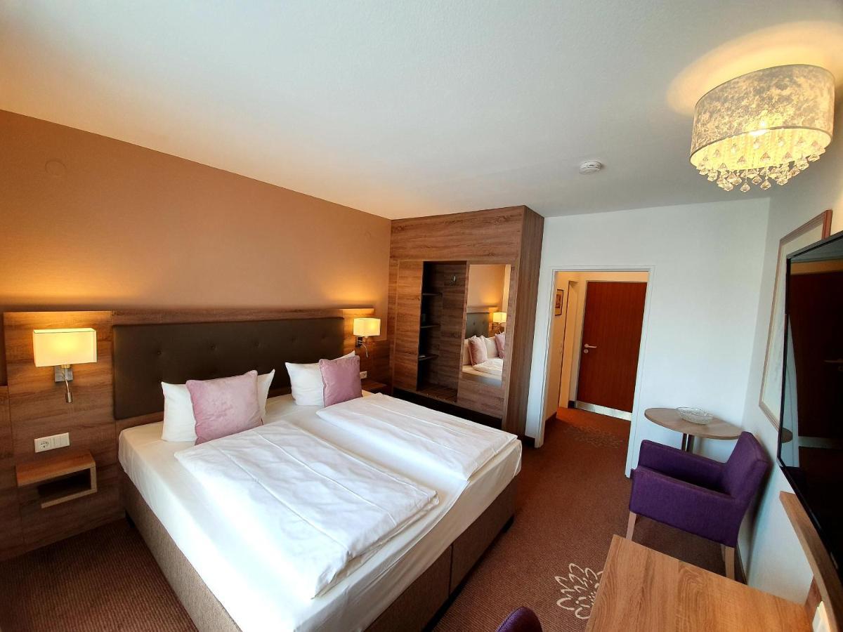 Hotel In Den Herrnwiesen ヴェルトハイム エクステリア 写真