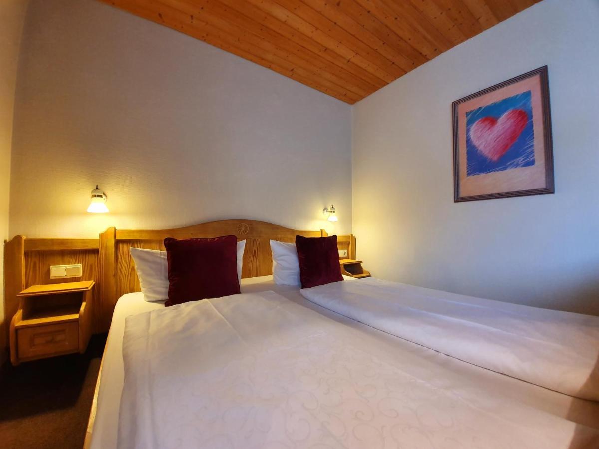Hotel In Den Herrnwiesen ヴェルトハイム エクステリア 写真