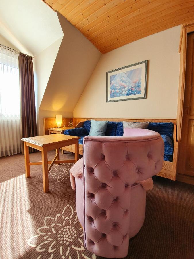 Hotel In Den Herrnwiesen ヴェルトハイム エクステリア 写真